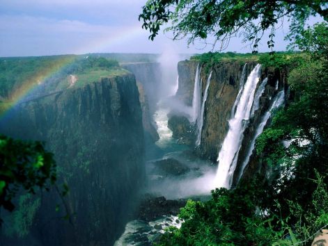 victoria-falls-zimbabwe-2560x1920.jpg